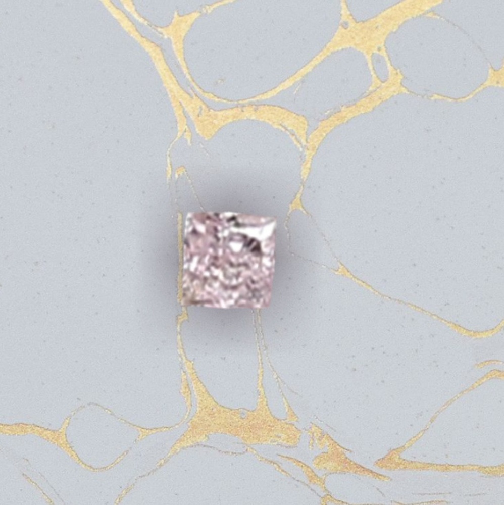 🦄Pink princess cut diamond natural loose .35ct